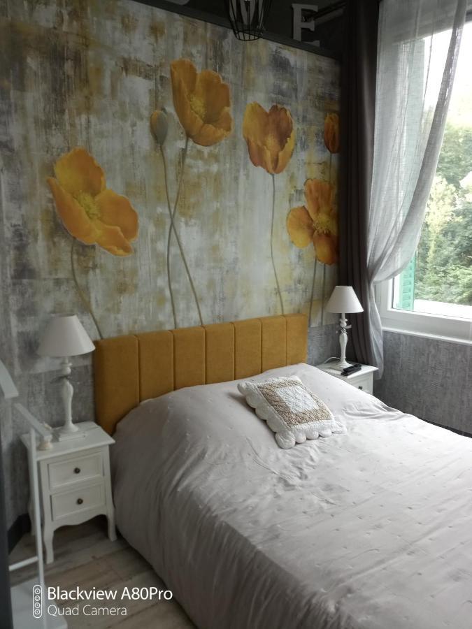 Olliergues Studio Malou, Cuisine, Salle D'Eau, Terrasse Amenagee מראה חיצוני תמונה