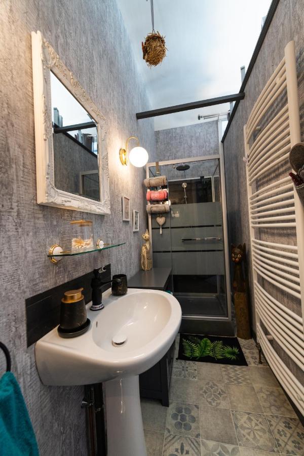 Olliergues Studio Malou, Cuisine, Salle D'Eau, Terrasse Amenagee מראה חיצוני תמונה